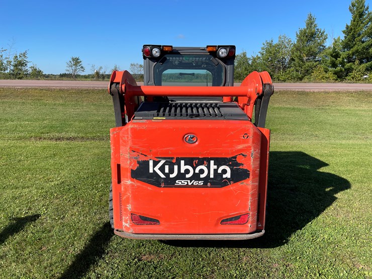 2023-kubota-ssv65-image-4