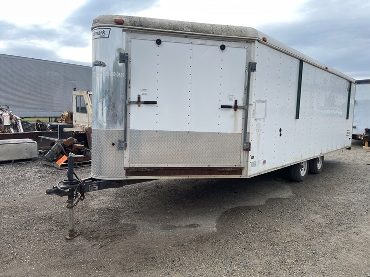 #612-•-haulmark-tandem-axle-enclosed-snowmobile-trailer-(no-title)-(fort-atkinson,-wi)-image-1