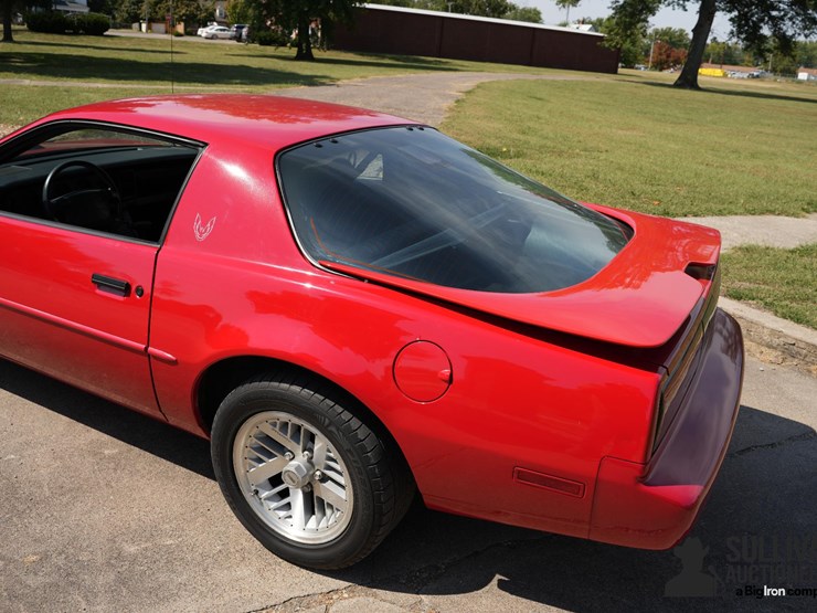 run-#61---1991-pontiac-firebird-formula-ws6-image-19