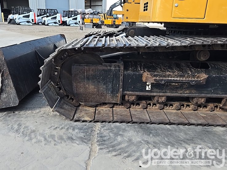 2019-caterpillar-315f-image-17