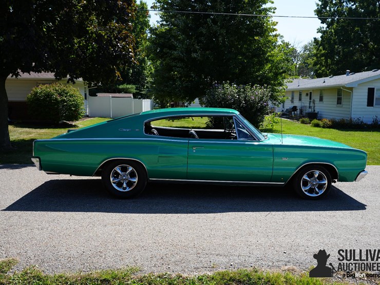run-#135---1966-dodge-charger-coupe-image-4