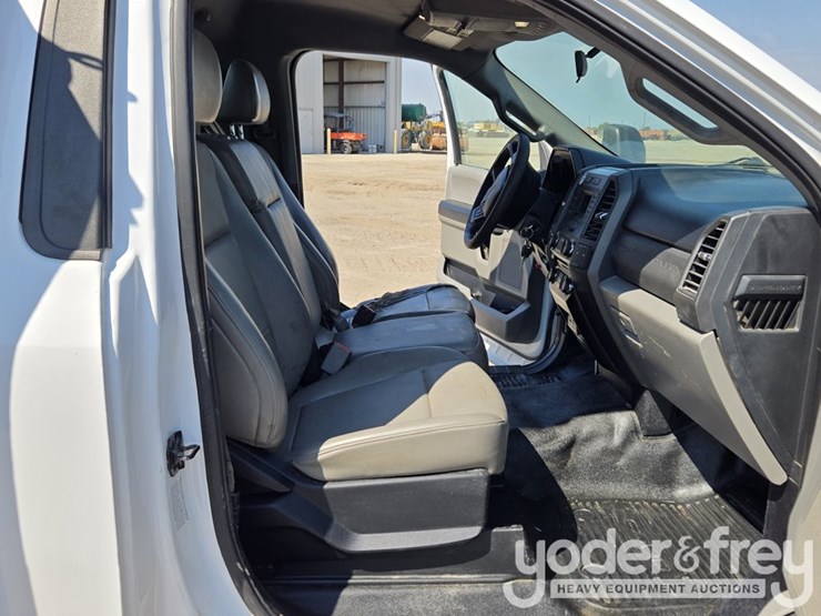 2017-ford-f550-image-96