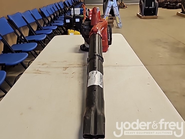 homelite-gas-2-cycle-handheld-blower-image-8