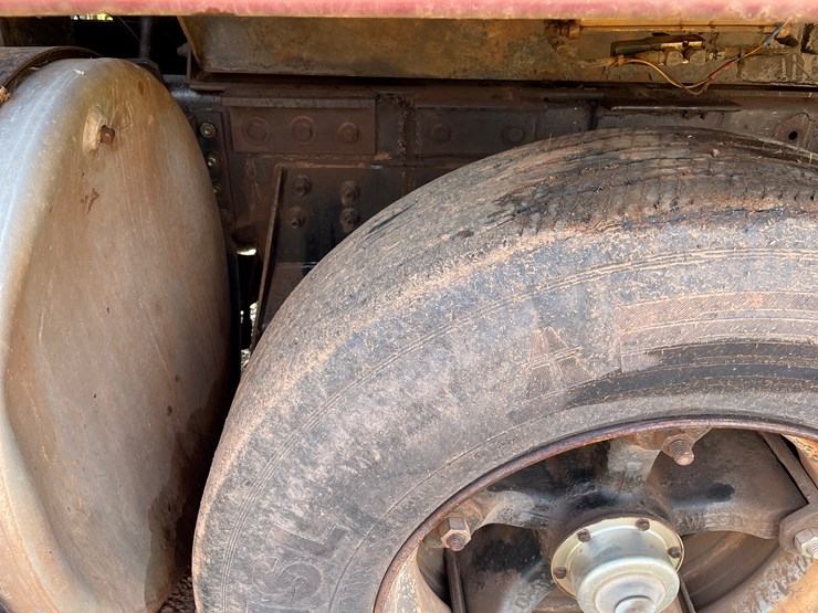 #412-•-1988-white-gmc/autocar-quad-axle-dump-truck-(title-in-delay)-(wakefield,-mi)-image-23