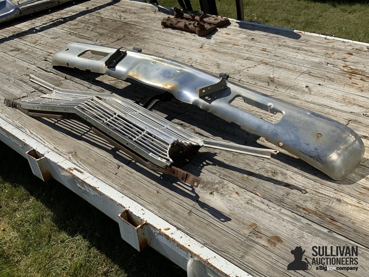1965-chevrolet-chevelle-grille-&-bumper-image-1