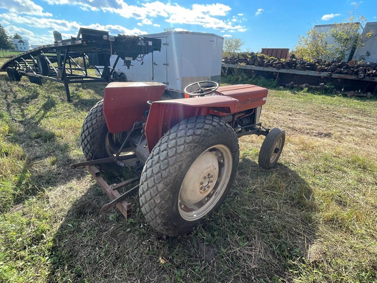 massey-ferguson-135-image-5