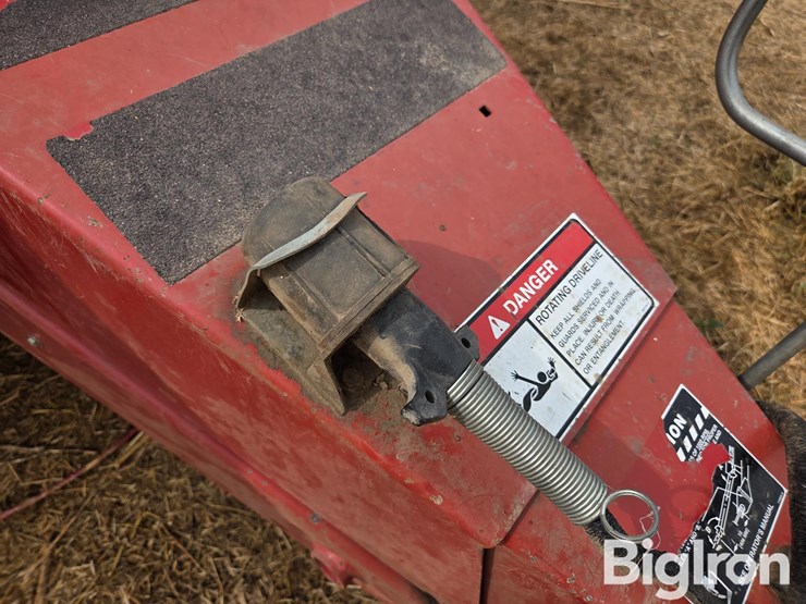 2001-new-holland-688-image-11