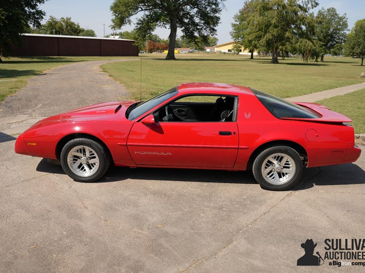 run-#61---1991-pontiac-firebird-formula-ws6-image-8