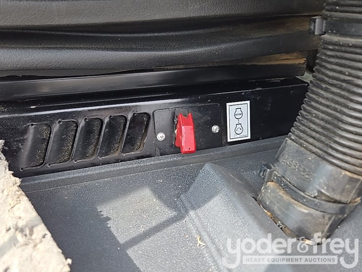 2019-caterpillar-313fl-image-66