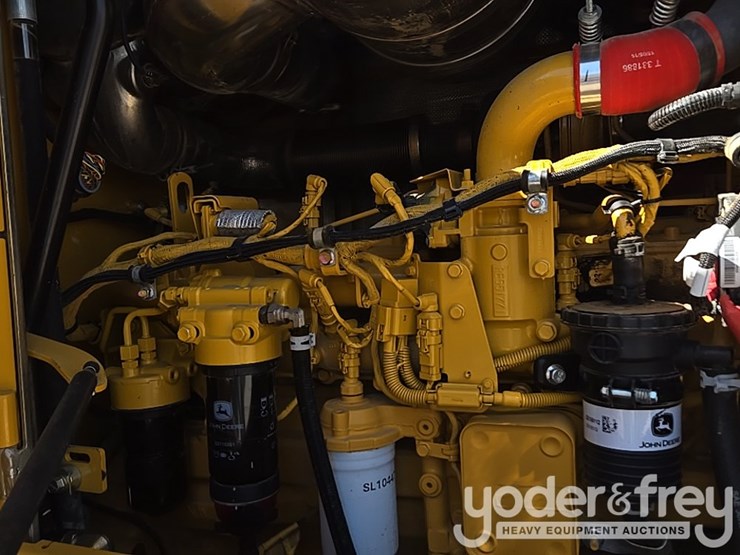 2019-deere-524l-image-41