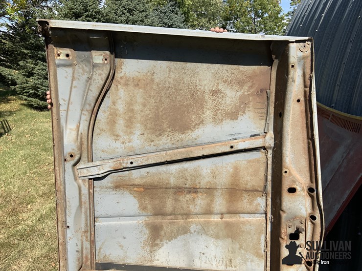 1969-chevrolet-pickup-hood-image-6