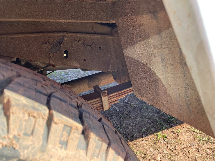 #516-•-1984-chevy-d350-4x4-pickup-(title-in-delay)-(wakefield,-mi)-image-33