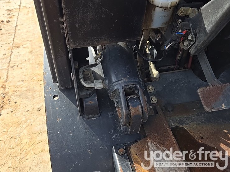 2012-doosan-g25p-5-image-22