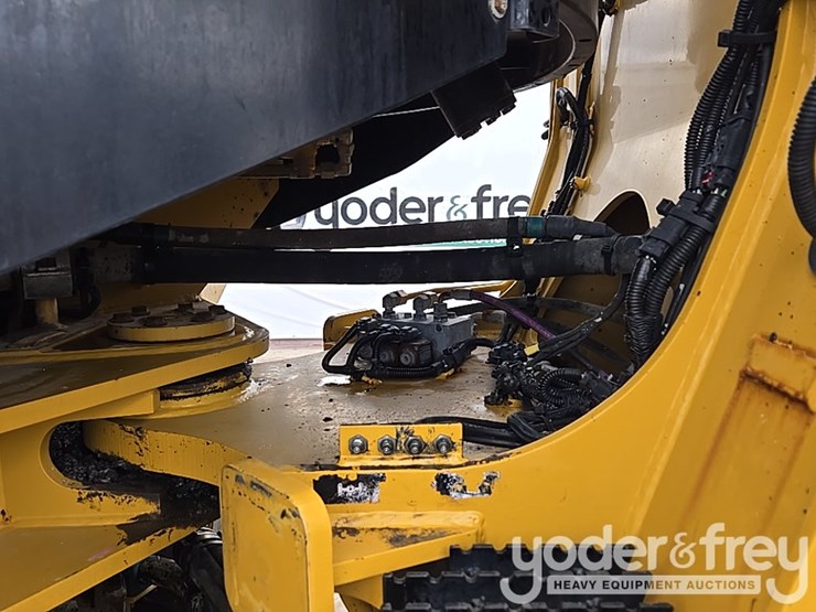 2019-caterpillar-930-image-29