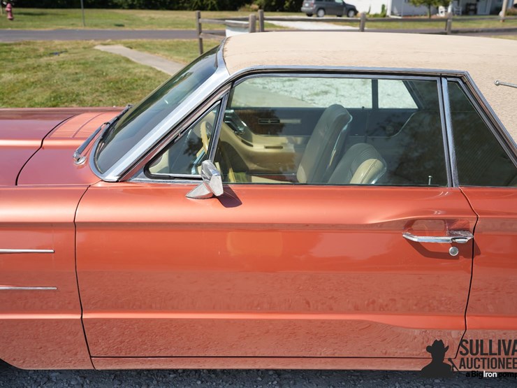 run-#9---1965-ford-thunderbird-coupe-image-15