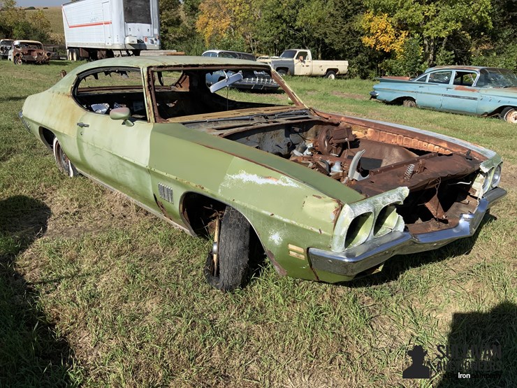 1971-pontiac-lemans-sport-2-dr.-hardtop-image-3