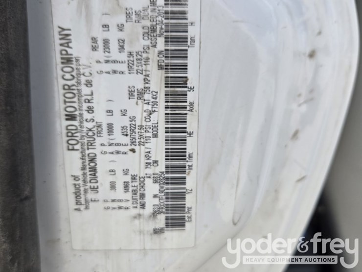 2013-ford-f750-image-149