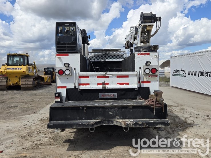 2013-ford-f750-image-7