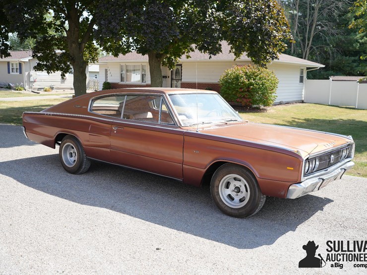 run-#6---1967-dodge-charger-coupe-image-3