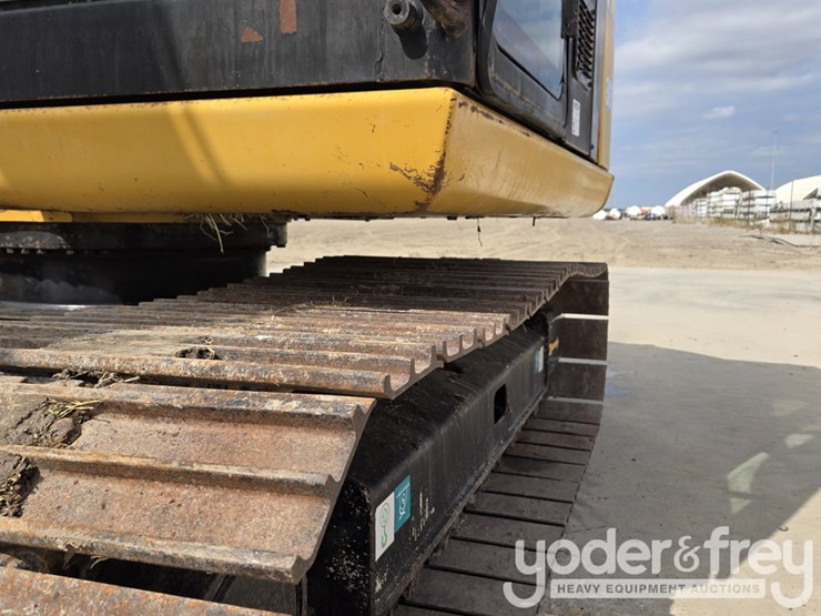 2014-caterpillar-307e2-image-28