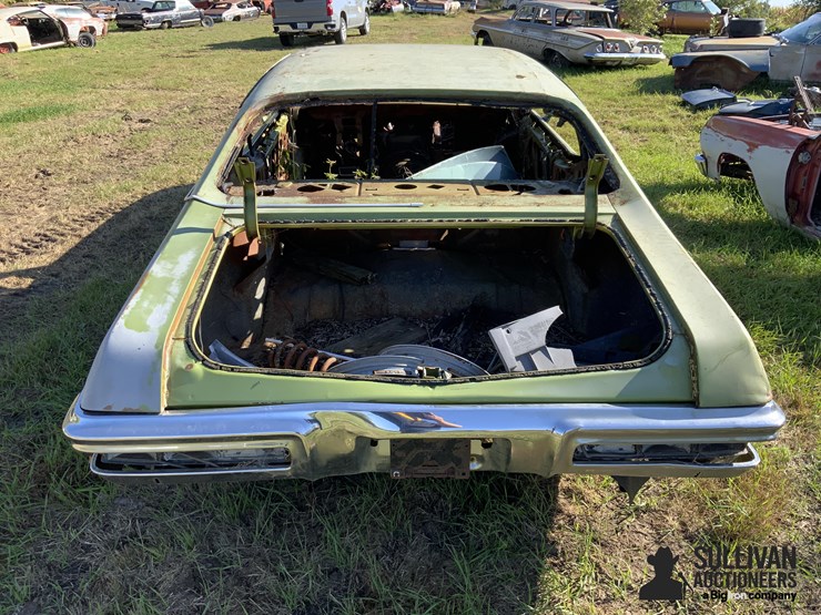 1971-pontiac-lemans-sport-2-dr.-hardtop-image-6