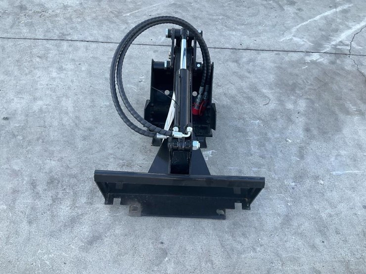 #1351-•-unused-mini-skid-steer-digger-arm-image-2