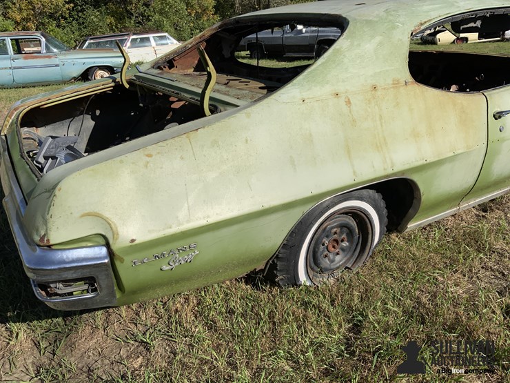 1971-pontiac-lemans-sport-2-dr.-hardtop-image-11