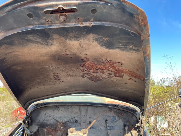 #426-•-vintage-ford-1-1/2-ton-single-axle-dump-truck-(no-title)-(houghton,-mi)-image-43