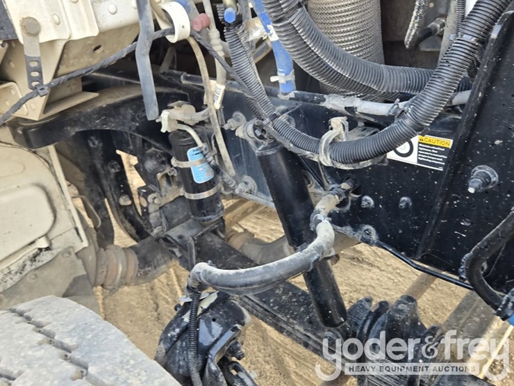 2018-peterbilt-348-image-120