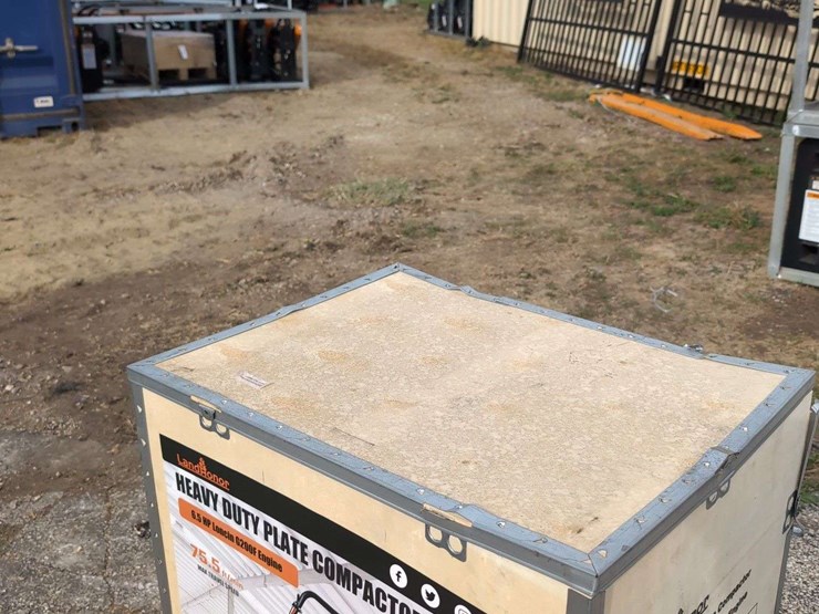 (1)-landhonor-heavy-duty-plate-compactor---6.5-hp-engine-image-6