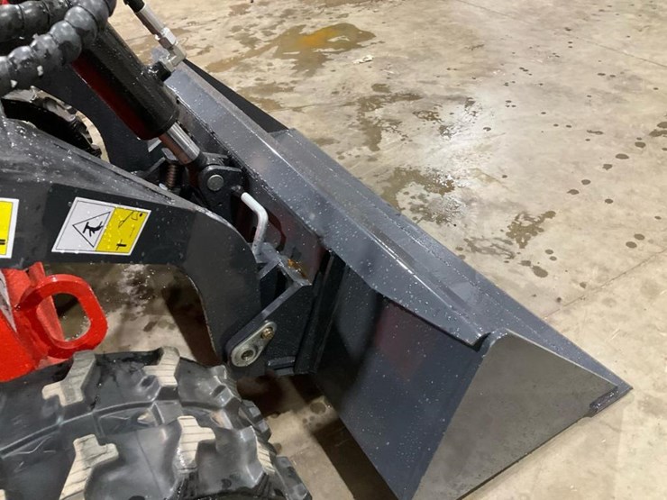 #1024-•-unused-ky380-mini-skid-steer-image-30