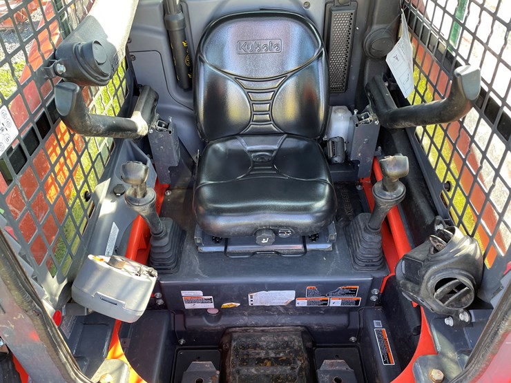 2023-kubota-ssv65-image-41
