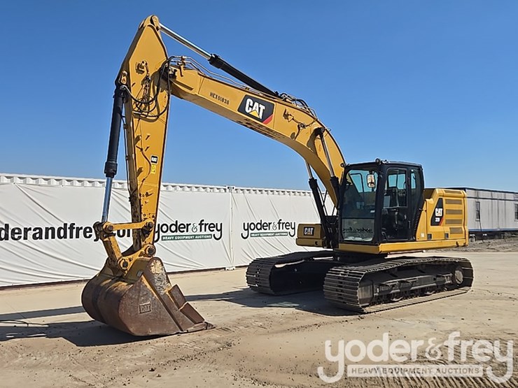 2018-caterpillar-320-image-1