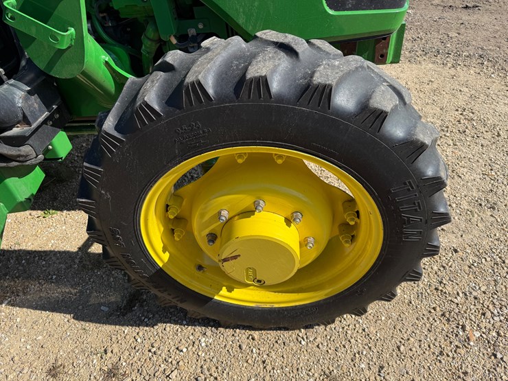 john-deere-5075e-image-3