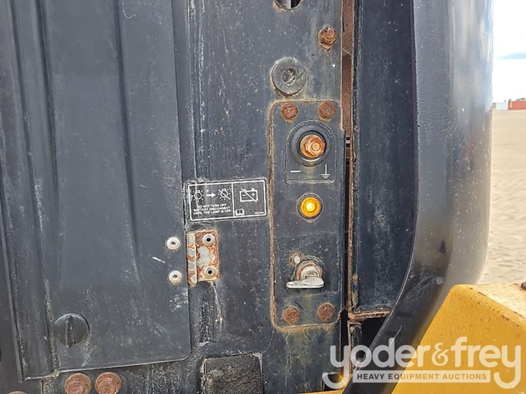 2019-caterpillar-930-image-45