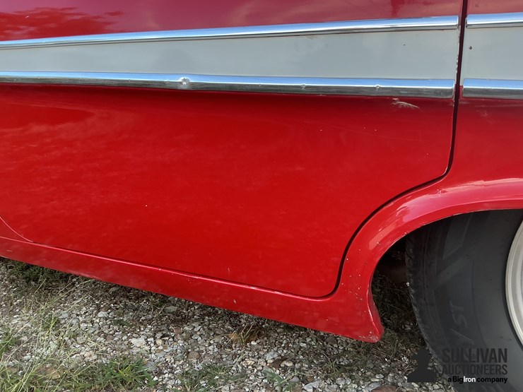1961-chevrolet-impala-sedan-image-12