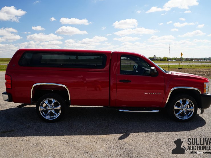 2011-chevrolet-silverado-image-4
