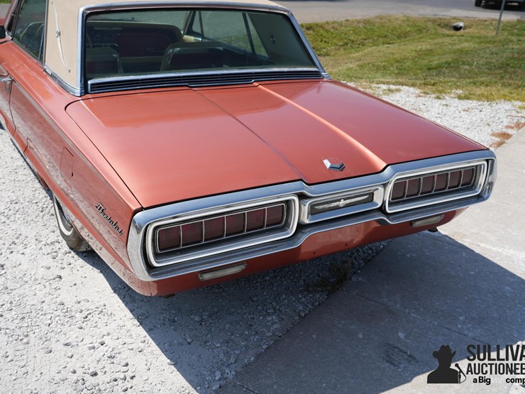 run-#9---1965-ford-thunderbird-coupe-image-19