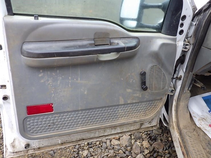 2006-ford-f350-image-23