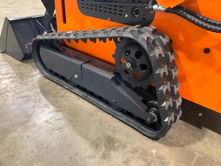 #1008-•-new-land-hero-ldh-t460-mini-track-skid-steer-loader-image-6