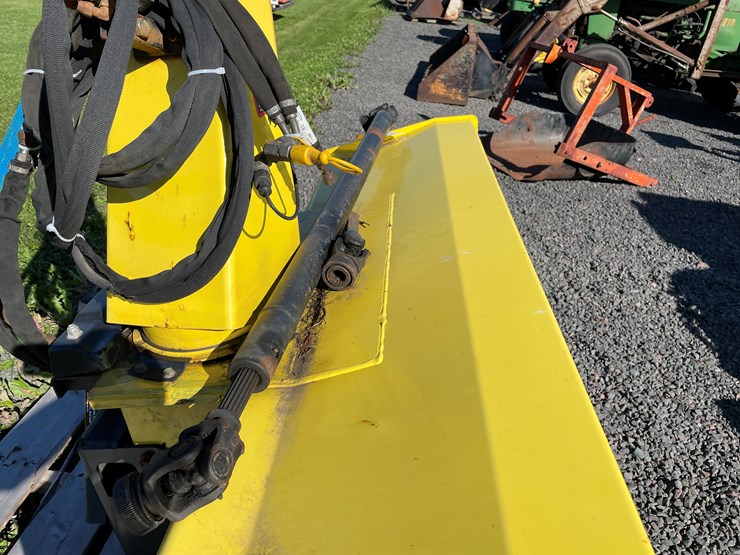 2019-john-deere-2038r-image-54
