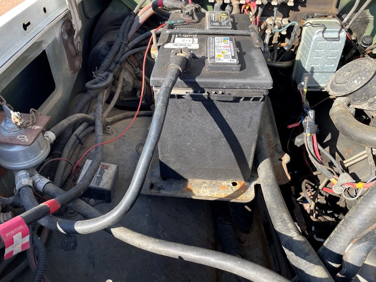 #516-•-1984-chevy-d350-4x4-pickup-(title-in-delay)-(wakefield,-mi)-image-67