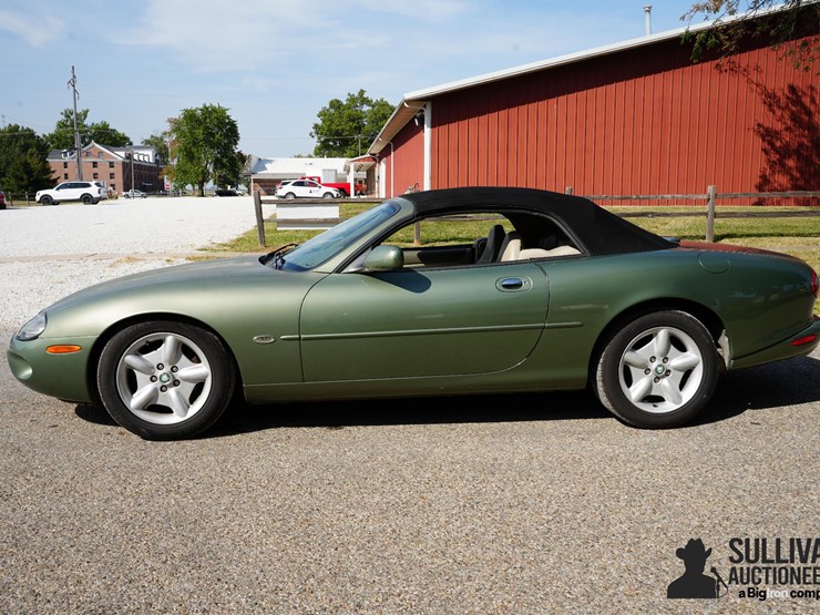 run-#5---1999-jaguar-xk8-convertible-image-8