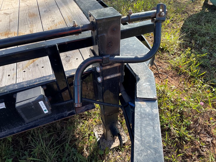 #600-•-2022-load-trail-th20-tilt-deck-trailer-(has-mi.-title)-(houghton,-mi)-image-12