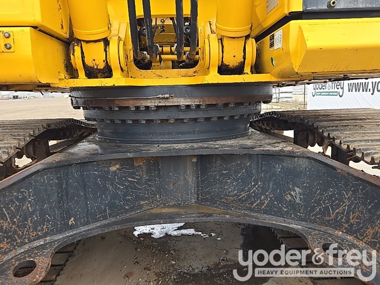 2023-komatsu-pc490-lc-11-image-29