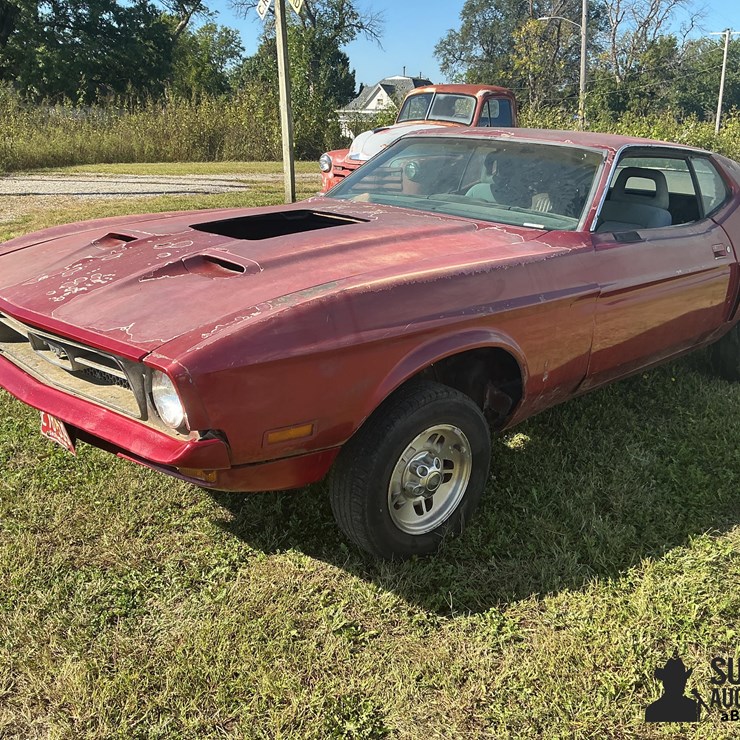1971 Ford Mustang Fastback Collector Car