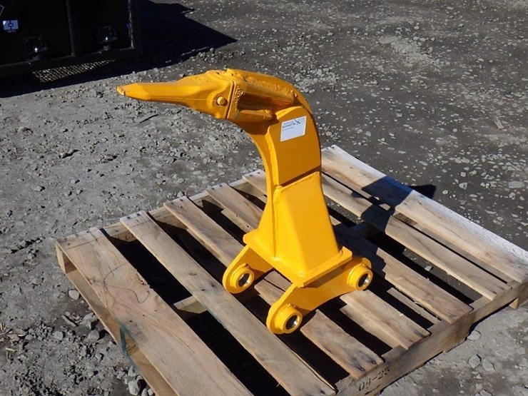 giyi-cat-305-excavator-ripper-image-1