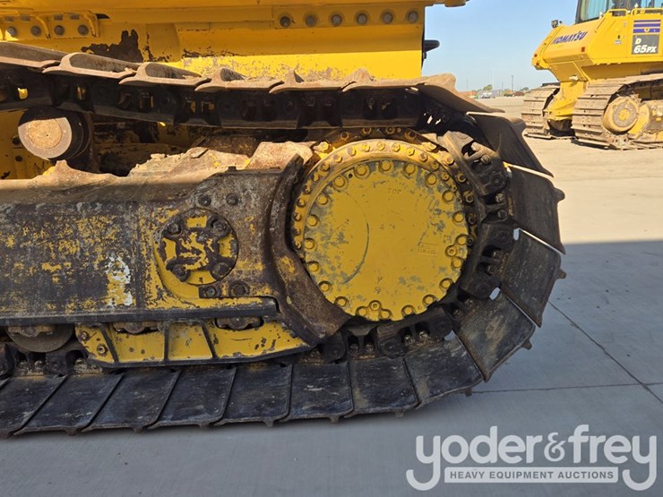 2020-komatsu-d61pxi-24-image-14