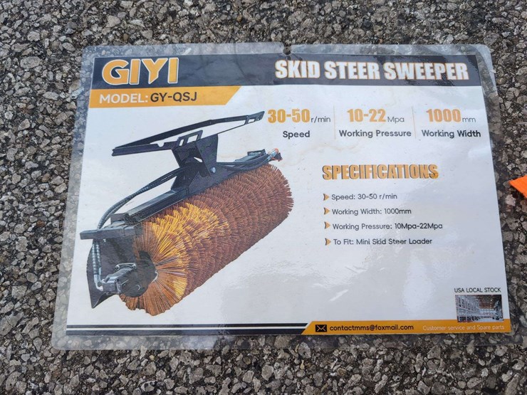 (1)-giyi-skid-steer-sweeper---gy-qsj-image-6