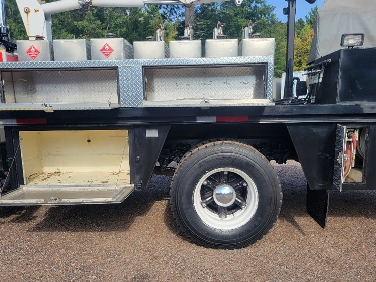 1991-ford-l9000-image-6